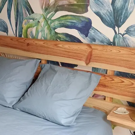 Magnifique Studio Avec Terrasse Et Acces Piscine *