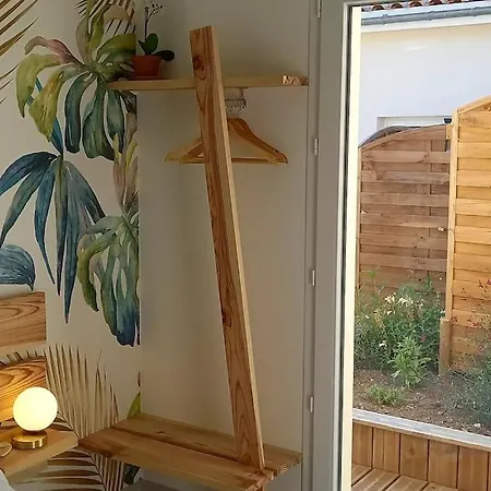 Magnifique Studio Avec Terrasse Et Acces Piscine Apartmán *